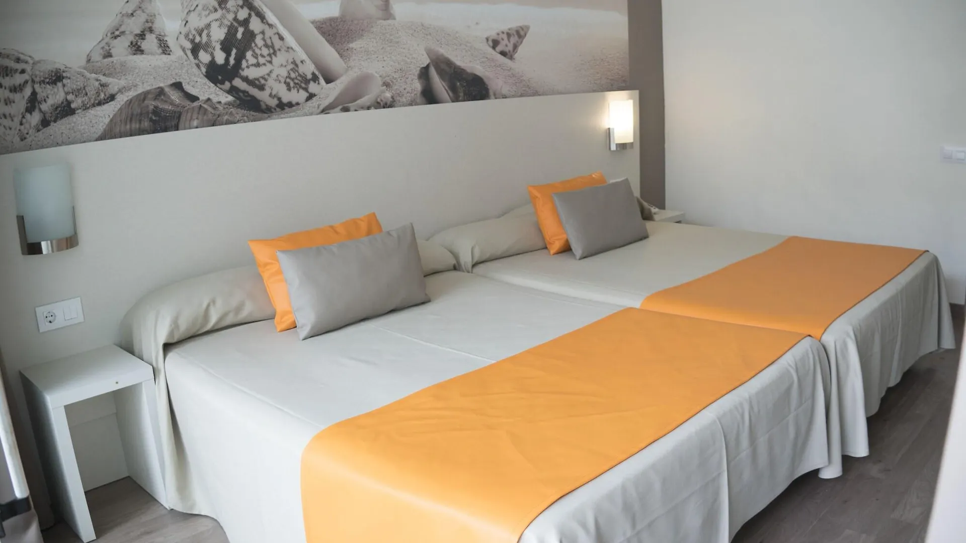 Ohtels Villa Dorada Salou